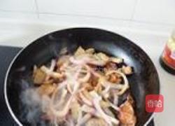洋葱煎五花肉的做法图解8