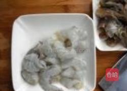 鲜虾鸡肉丸子汤的做法图解2