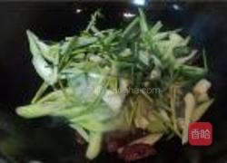 腊肠炒双蔬的做法图解5