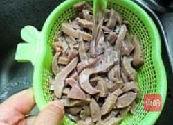 洋葱炒腰花的做法图解8