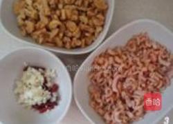 麻辣金钩香酥花生的做法图解3