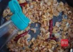 麻辣金钩香酥花生的做法图解8