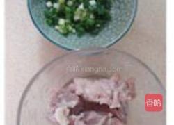 花生咸骨粥的做法图解3