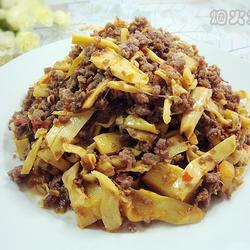 酸笋炒牛肉的做法[图]