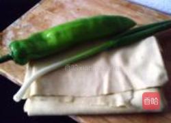 尖椒干豆腐的做法图解1