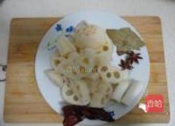 莲藕红烧肉的做法图解2