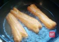 油条的做法图解11