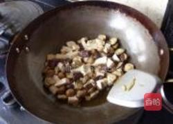 红白豆腐溜草菇的做法图解9