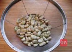 折耳根拌胡豆的做法图解1