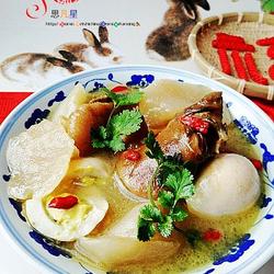 腊猪手煲萝卜的做法[图]