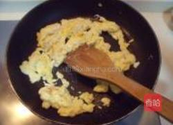 虾仁蛋炒饭的做法图解4