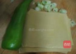 家常菜尖椒干豆腐的做法图解1