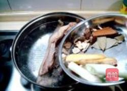 香酥桃仁鸭方的做法图解3