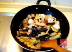什锦海鲜茄子煲的做法图解18