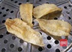 美容汤花胶炖鸡的做法图解1