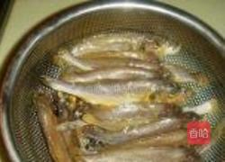 香煎小黄鱼的做法图解2