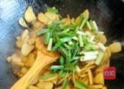 茨菰蒜苗炒肉片的做法图解9