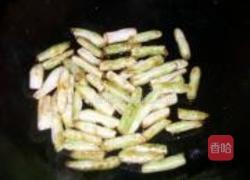 干煸四季豆的做法图解5