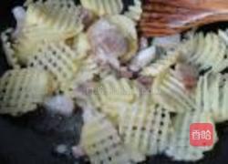 花肉洋葱土豆片的做法图解8