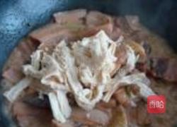 腊鱼腐竹烧五花肉的做法图解8