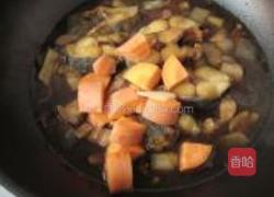 五花肉烧鲅鱼的做法图解9