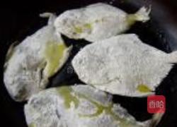 清炖鲳鱼的做法图解2