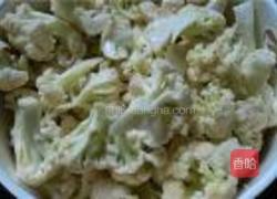 紫苏炒菜花的做法图解1