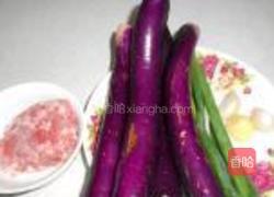 肉末炒茄子的做法图解1
