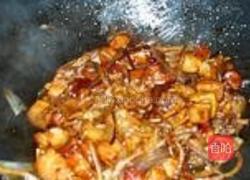 茶树菇烧肉的做法图解7