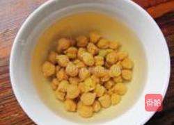 鹰嘴豆鱿鱼丝小炒的做法图解2