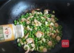 豌豆竹笋炒虾仁的做法图解7