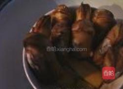 老酒炖蛏的做法图解3