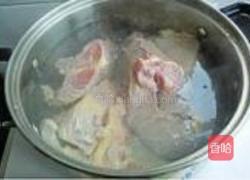 家常牛肉汤的做法图解1