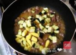 蒜香鸡胗炒乌冬的做法图解6