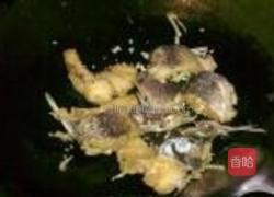 酥脆草鱼块的做法图解8