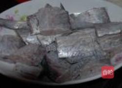 家常烧带鱼的做法图解1