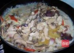 奶油蘑菇鸡肉饭的做法图解11