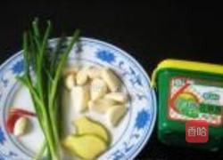 蒜烧小鲨鱼的做法图解2