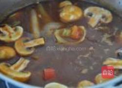 香烧鸡腿煲的做法图解10