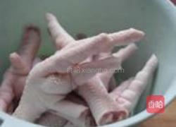 虎皮凤爪的做法图解1