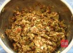 槐花猪肉水饺的做法图解5