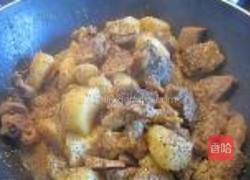 咖喱牛腩焖土豆的做法图解11