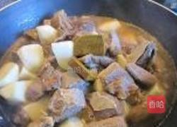 咖喱牛腩焖土豆的做法图解8