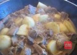 咖喱牛腩燜土豆的做法圖解9