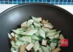 黄瓜豆干炒八带的做法图解8