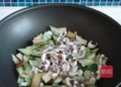 黄瓜豆干炒八带的做法图解9
