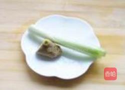 滑蒸荷叶薄荷鸡的做法图解5