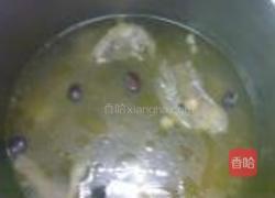 花旗参田七煲鸡汤的做法图解3