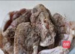 脆皮鸡翅的做法图解1