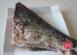 糖醋松鼠鱼的做法图解1